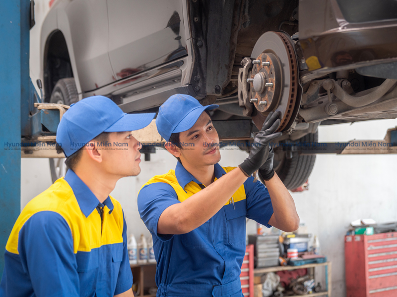 Các Bộ Phận Xe Cần Kiểm Tra Vào Mùa đông (2)