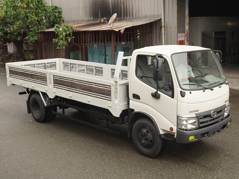 Hino Xzu352l (3)