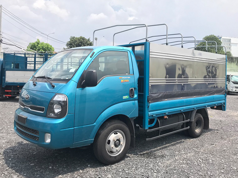 So sánh xe tải Hyundai Porter 150 và KIA K200