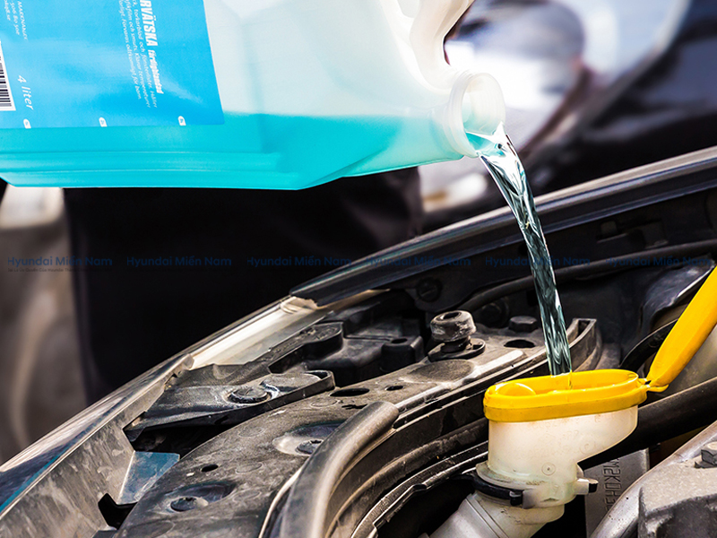 Nước Rửa Kính ô Tô (1)