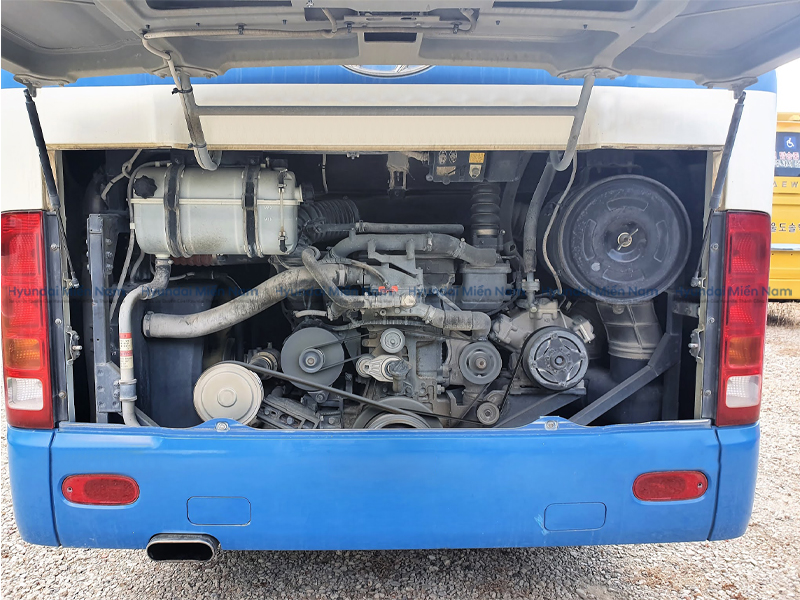 Xe Khách Hyundai Universe 45 Chỗ (10)