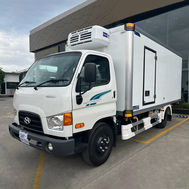 Xe đông lạnh Hyundai New Mighty W11S 7 tấn thùng dài 4m9