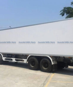Xe Tải 4 Chân Hyundai Hd320 Thùng Kín Composite 19 Tấn Thùng Dài 12m2 (2)