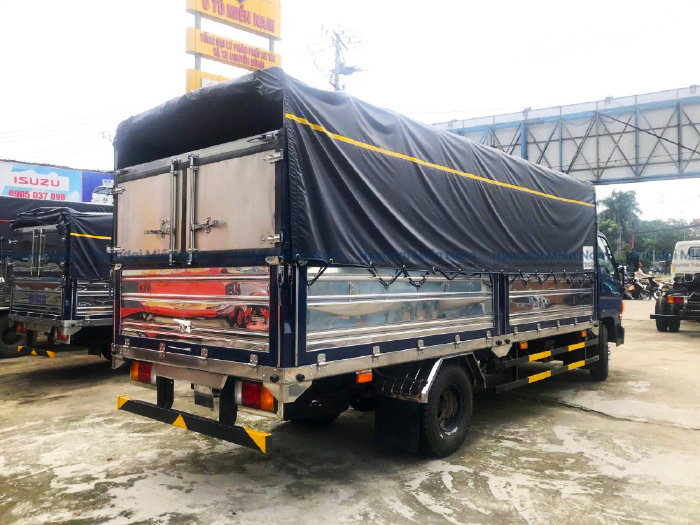 Xe Tải Hyundai New Mighty 110sl Thùng Mui Bạt 7 Tấn Thùng Dài 5m8 (4)