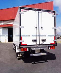 Xe Tải Hyundai New Mighty 110xl 7 Tấn Thùng Kín Composite (2)