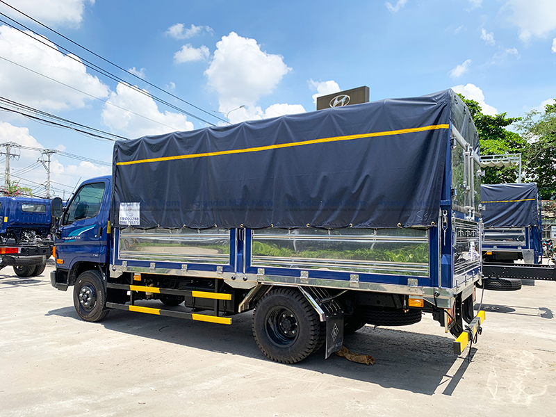 Xe Tải Hyundai New Mighty 75s Thùng Mui Bạt 3.5 Tấn Thùng Dài 4m5 (9)