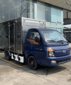 Xe Tải Hyundai New Porter H150 Thùng Kín Inox 1.5 Tấn Thùng Dài 3m1