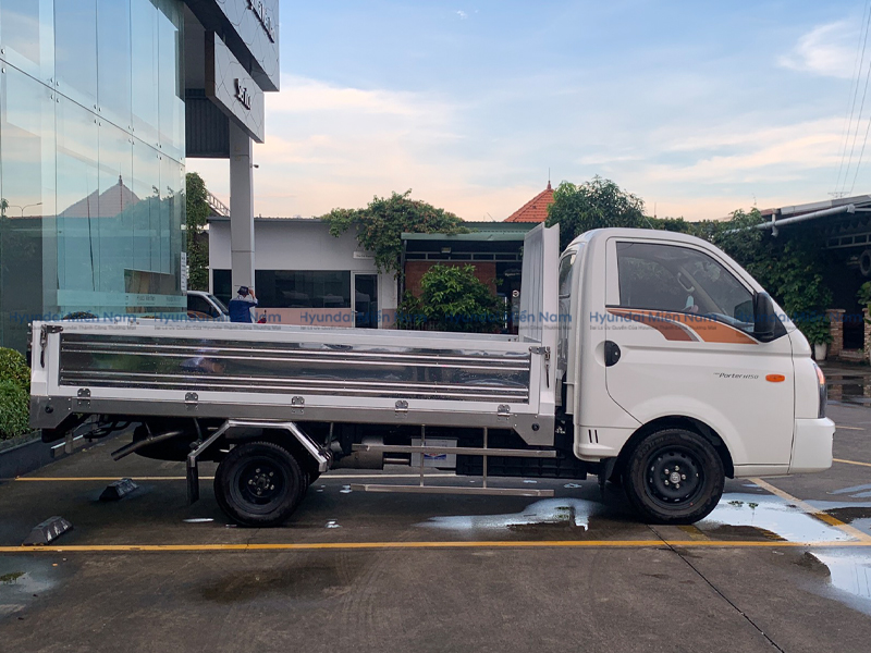 Xe Tải Hyundai New Porter H150 Thùng Lửng 1.5 Tấn Thùng Dài 3m1 (12)