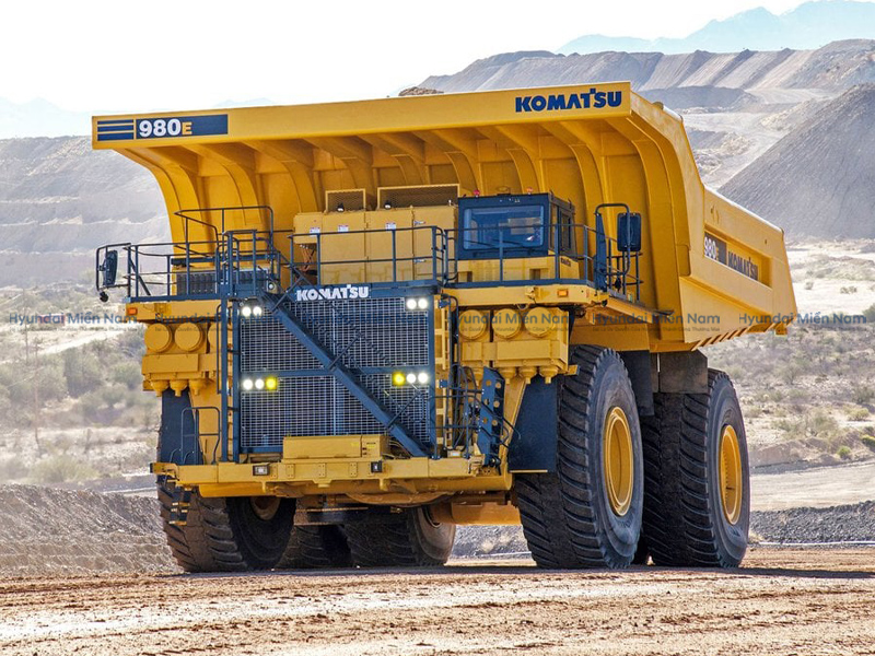 Xe Tải Hạng Nặng (1)