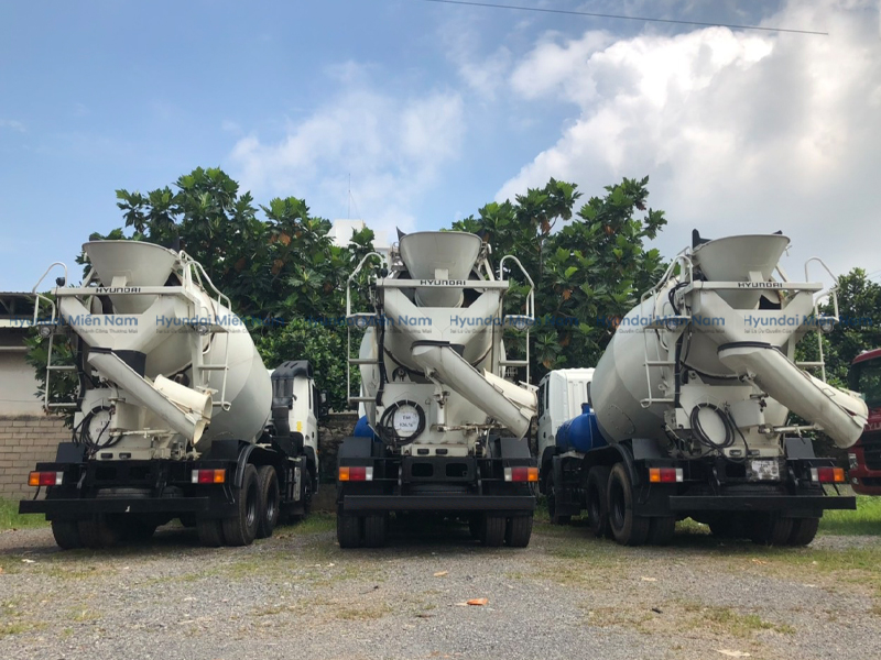 Xe Bồn Trộn Bê Tông Hyundai Hd270 (1)