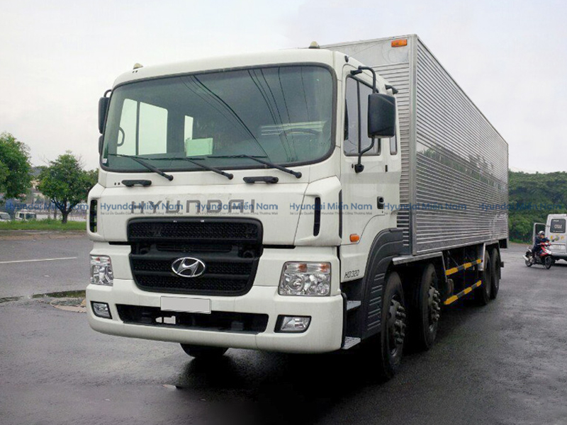Xe Tải 4 Chân Hyundai Hd320 Thùng Kín 19 Tấn Thùng Dài 12m2 (1)